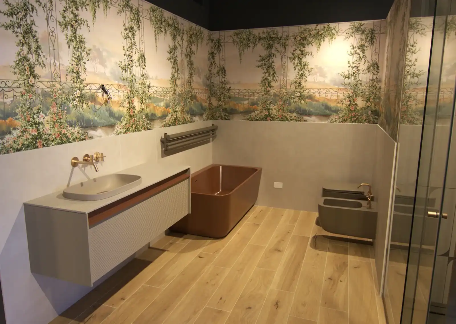 Ambienti bagno in esposizione nello showroom Aquaforma di Treviolo